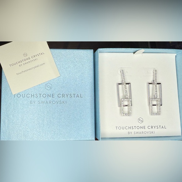 Touchstone Crystal Swarovski - Be Open Earrings - Picture 2 of 5